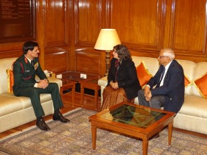 Managing Editor Brig.(Retd.)VK Atray and Editor Sangeeta Saxena in conversation with Chief of Army Staff General Dalbir Singh 'Suhag'