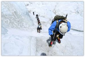 1 - INDIAN ARMY TEAM CLIMBING THE MOUNT LOHTSE FACE