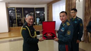 Gen Bipin Rawat meeting the Commander-in-Chief of Land Forces of Kazakhstan on 03 Aug 17.