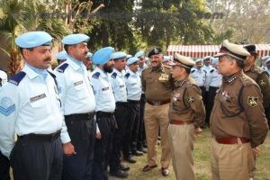 Sh RK Pachnanda DG ITBP being introduced to officers of 12th ITBP Contingent to UN Mission to Congo