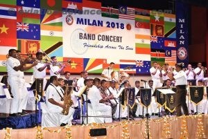 MILITARY BAND ENTHRALLS MILAN DELEGATES