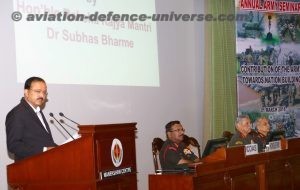 The Minister of State for Defence, Dr. Subhash Ramrao Bhamre addressing the gathering at the Annual Army Seminar 2017-18