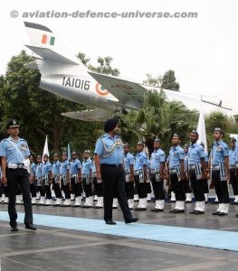 Air Chief Marshal BS Dhanoa, Chairman Chiefs of Staff Committee & Chief of the Air Staff reviewing the guard of honour at HQ Western Air Command, Subroto Park, New Delhi on 05 Sep 19.