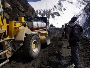 Srinagar-Leh highway