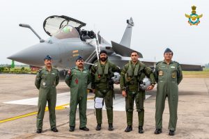 IAF Chief welcomes the Rafales