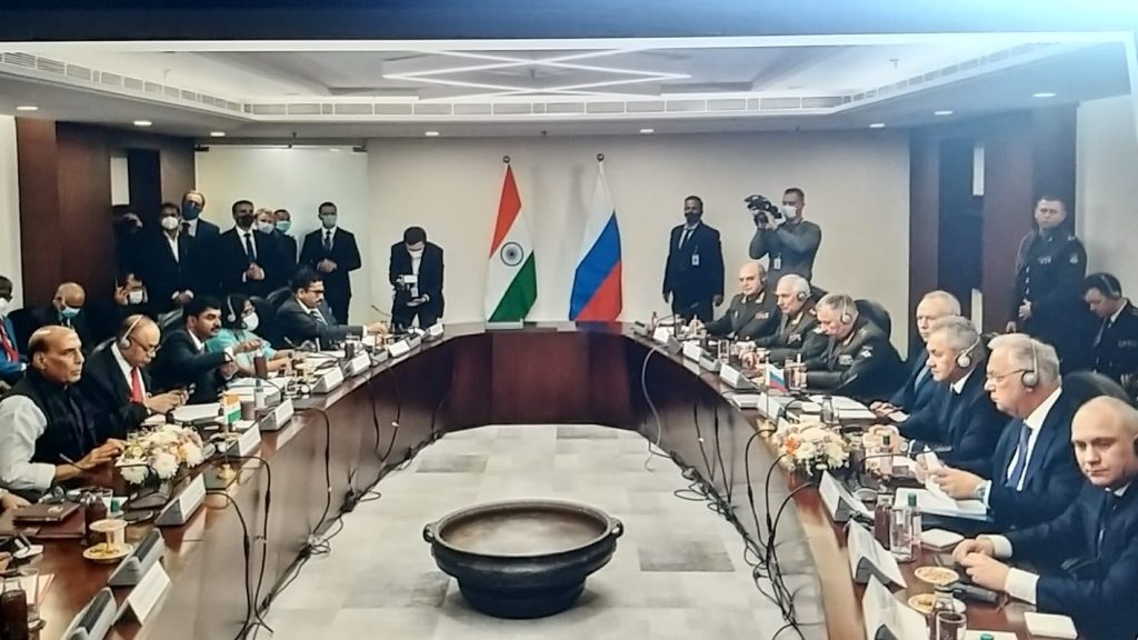 Russian-Indian Defence Ministers discuss military, security and friendship