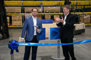 Ian Gurekian, CEO of AVIAN Inventory Management (L), and Johann Bordais, President and CEO of Embraer Services 