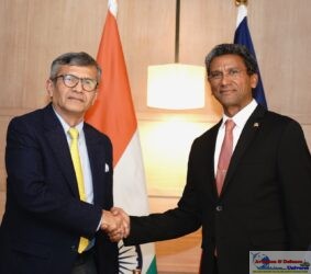 Defence Secretary Meets Seychelles FM & Defence Chief in Delhi